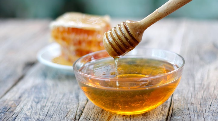 Image of honey in a bowl. Source: https://www.healthline.com/nutrition/benefits-of-honey